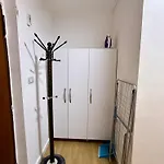Krid Flat דירה *