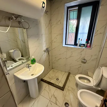 Krid Flat * Tirana